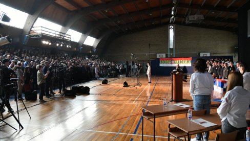 JAVNI ČAS O JUNACIMA SA KOŠARA: U Kaću približili osnovcima herojske podvige pripadnika Vojske Srbije