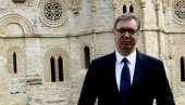 VUČIĆ POSETIO LJUBOSTINJU: Predsednik u srpskoj svetinji na putu ka otvaranju deonice Moravskog koridora (FOTO)