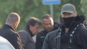 POLICIJA PRETRESA VIKENDICU MASOVNOG UBICE: Ubio osam osoba, ranio 14 - Pronađen čitav arsenal oružja i municije (FOTO)