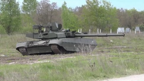 PONOS UKRAJINSKE ODBRAMBENE INDUSTRIJE: Tenk T-84 Oplot debituje u odbrani Harkovske oblasti (VIDEO)