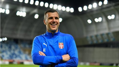 ПРОМЕНЕ У КРАГУЈЕВЦУ! Александар Луковић више није тренер Радничког ПРОМЕНЕ У КРАГУЈЕВЦУ! Александар Луковић више није тренер Радничког