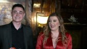 РОДИТЕЉИ СУ НАМ ГА ДАЛИ СА БЕЗРЕЗЕРВНИМ ПОВЕРЕЊЕМ: Вики открила како су она и Ташке почели да брину о Нермину као о најрођенијем (ФОТО)