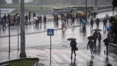 ЕВО КАДА ТАЧНО ПЉУСКОВИ СТИЖУ У СРБИЈУ: Температура пада, могуће невреме, а онда следи још дужи и јачи топлотни талас (МАПА)