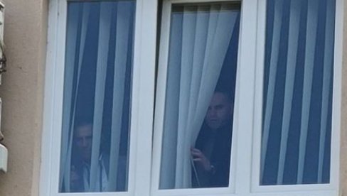 SRBI KREĆU SA SMENOM KURTIJEVIH GRADONAČELNIKA NA SEVERU: Počinje se sa prikupljanjem potpisa SRBI KREĆU SA SMENOM KURTIJEVIH GRADONAČELNIKA NA SEVERU: Počinje se sa prikupljanjem potpisa