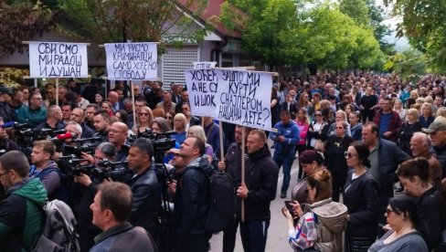 КУРТИ ОДЛАЖЕ ПРЕГОВОРЕ ДА ЗАВРШИ ПОСАО: Анализа Новости - Зашто Приштина упорно одбија наставак дијалога на високом нивоу у Бриселу КУРТИ ОДЛАЖЕ ПРЕГОВОРЕ ДА ЗАВРШИ ПОСАО: Анализа Новости - Зашто Приштина упорно одбија наставак дијалога на високом нивоу у Бриселу