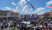 (UŽIVO) PETI DAN PROTESTA SRBA NA SEVERU KiM: Promenjen pečat opštine Severna Mitrovica; Podrška Srbima na severu KiM (FOTO/VIDEO)