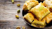 RECEPT za najsočniju baklavu sa pistaćima: Ovakvu do sada niste jeli!