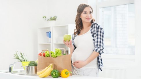 OPTIMALNO JE 10 DO 15 KILOGRAMA: Zbog svog i zdravlja bebe, trudnice moraju da paze na kilažu OPTIMALNO JE 10 DO 15 KILOGRAMA: Zbog svog i zdravlja bebe, trudnice moraju da paze na kilažu