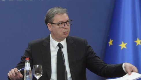 ВУЧИЋ ИМ МАЛО КРИВ, ПА МАЛО ДОБАР: Кратак спој у Данасу ВУЧИЋ ИМ МАЛО КРИВ, ПА МАЛО ДОБАР: Кратак спој у Данасу