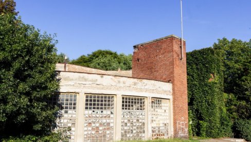 SA STAROG SAJMIŠTA NA - ULICU?!: Šta će biti sa umetnicima, koji zbog izgradnje Memorijalnog centra moraju da napuste  paviljone