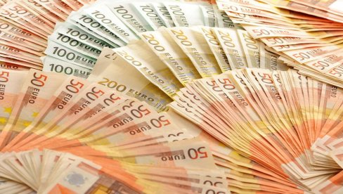 ПРАЊЕ ПАРА ПРИКАЗИВАЊЕМ НЕПОСТОЈЕЋЕГ ДУГА: Подигнута оптужница против функционера Душана Р.