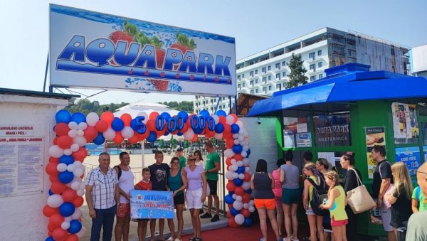 СЕЗОНА КУПАЊА ПОЧИЊЕ У ПЕТАК: Јагодински Аква парк спремно дочекује посетиоце(ФОТО) СЕЗОНА КУПАЊА ПОЧИЊЕ У ПЕТАК: Јагодински Аква парк спремно дочекује посетиоце(ФОТО)