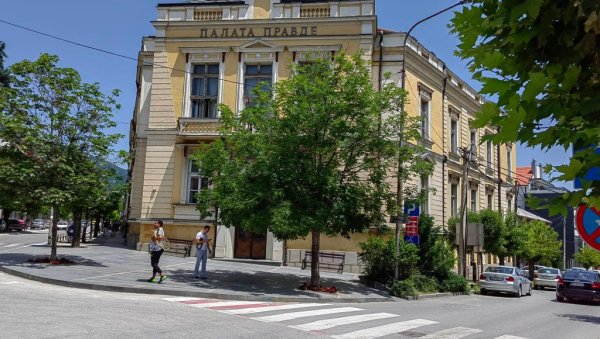 ПОЧЕО ЈЕ ДА ОТЕЖАНО ДИШЕ И ДА СЕ ЗНОЈИ: Како је у Врању одложено суђење Дејану Николићу Кантару