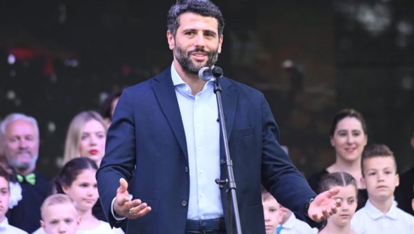 ШАПИЋ: Нека су нам срећни Београдски дани породице ШАПИЋ: Нека су нам срећни Београдски дани породице