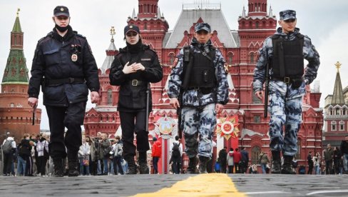 НОВИ ХАОС У МОСКВИ: Претња да је зграда минирана - Дојаве о бомбама стижу цео дан; Евакуисан још један тржни центар