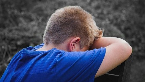 Ово тера срећу из куће: Стари народни грех који се нехотице преноси на децу