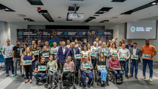 СВАКА ЧАСТ: Они су хероји Београдског маратона СВАКА ЧАСТ: Они су хероји Београдског маратона