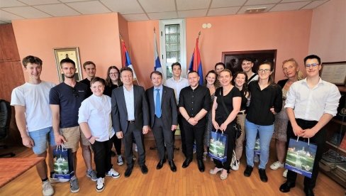 ХАРМОНИКАШИ ИЗ СЛОВЕНИЈЕ У УГЉЕВИКУ: Најављен светски куп у септембру ХАРМОНИКАШИ ИЗ СЛОВЕНИЈЕ У УГЉЕВИКУ: Најављен светски куп у септембру