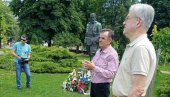 ZAHVALNOST OSLOBODIOCIMA: U Loznici obeležen 4. jul i odata počast starim borcima (FOTO) ZAHVALNOST OSLOBODIOCIMA: U Loznici obeležen 4. jul i odata počast starim borcima (FOTO)