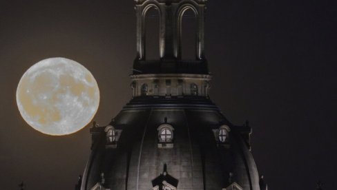 СТРУЧЊАЦИ УСКОРО ОЧЕКУЈУ РЕДАК ФЕНОМЕН: Ево шта би се могло појавити на небу почетком августа СТРУЧЊАЦИ УСКОРО ОЧЕКУЈУ РЕДАК ФЕНОМЕН: Ево шта би се могло појавити на небу почетком августа