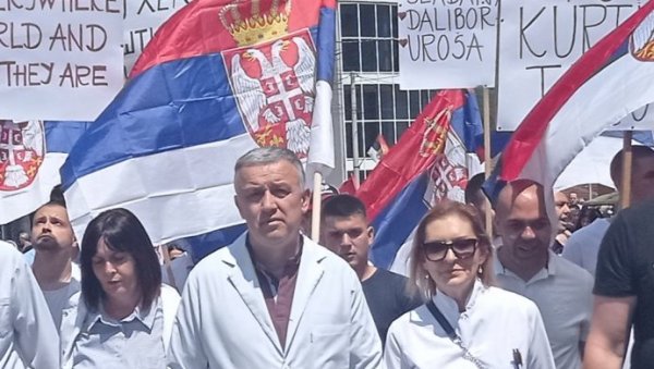 РЕАКЦИЈА НА СРАМНЕ ОПТУЖБЕ БРИТАНСКЕ ПОСЛАНИЦЕ: Нама прети хуманитарна катастрофа, не можемо да допремимо лекове, а камоли оружје