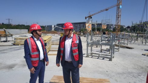 KINESKI CENTAR OD APRILA: Radove na Novom Beogradu obišao predsednik opštine Bojan Bovan KINESKI CENTAR OD APRILA: Radove na Novom Beogradu obišao predsednik opštine Bojan Bovan