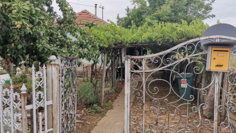 ЗЛОЧИН БЕЗ ОДГОВОРА: Мотив овог убиства у Варварину никада није до краја откривен (ФОТО) ЗЛОЧИН БЕЗ ОДГОВОРА: Мотив овог убиства у Варварину никада није до краја откривен (ФОТО)
