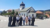 ОПШТИНА ПЉЕВЉА ГРАДИ ТРГ СА СПОМЕН-БИСТОМ ПАТРИЈАРХА ВАРНАВЕ: Овде је рођен најславнији Пљевљак свих времена (ФОТО)