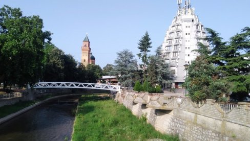 ТРЕЋИ НОВИ МОСТ У ПАРАЋИНУ: Од данас на Црници, следи изградња прилаза (ФОТО) ТРЕЋИ НОВИ МОСТ У ПАРАЋИНУ: Од данас на Црници, следи изградња прилаза (ФОТО)