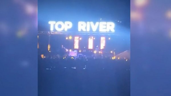 ОДРЖАН BIG FEST У АКВА-ПАРКУ ЈУГОВО: Најпопуларнији млади извођачи направили вече за памћење (ВИДЕО) ОДРЖАН BIG FEST У АКВА-ПАРКУ ЈУГОВО: Најпопуларнији млади извођачи направили вече за памћење (ВИДЕО)