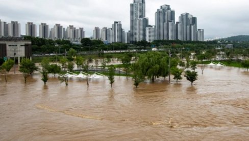 ХАОС У ЈУЖНОЈ КОРЕЈИ: Једна особа нестала, хиљаде домова без струје ХАОС У ЈУЖНОЈ КОРЕЈИ: Једна особа нестала, хиљаде домова без струје