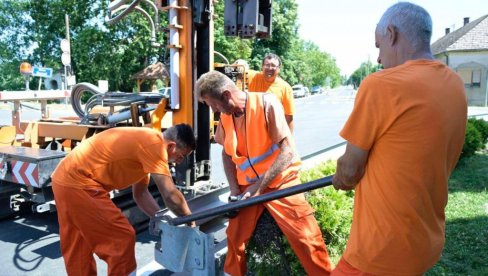 RADOVI NA REKONSTRUKCIJI PUTA KOD ŠIDA: Viće rasterećen tranzitni saobraćaj, u planu brza pruga i obilaznica RADOVI NA REKONSTRUKCIJI PUTA KOD ŠIDA: Viće rasterećen tranzitni saobraćaj, u planu brza pruga i obilaznica
