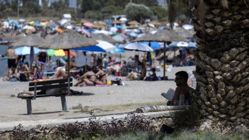 UŽAS U POPULARNOM LETOVALIŠTU: Pronađena mrtva žena na plaži