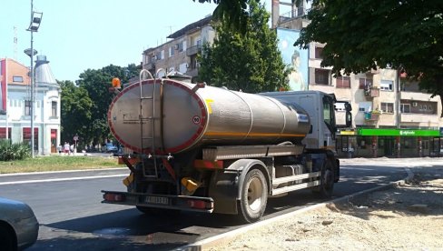 OVAJ DEO BEOGRADA DANAS JE BEZ VODE: Pripremite zalihe OVAJ DEO BEOGRADA DANAS JE BEZ VODE: Pripremite zalihe