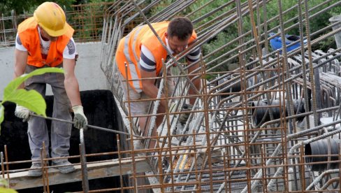 PRIJA IM GRAD NA VRBASU: Sve više stranaca traži dobijanje radne dozvole širom Srpske