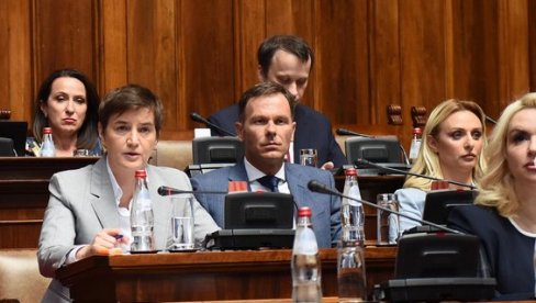 SINIŠA MALI ČESTITAO ANI BRNABIĆ: Vrhunski je profesionalac, vredna, sposobna i ozbiljna, i u svakom smislu je dostojna ove važne funkcije