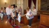 BRATSTVO MAĐARSKOG I SRPSKOG GRADA: Đaci iz Kišpešte u poseti Somboru BRATSTVO MAĐARSKOG I SRPSKOG GRADA: Đaci iz Kišpešte u poseti Somboru