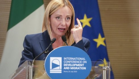 ЗАПАДУ ПРЕТИ ТРГОВИНСКИ РАТ: Мелонијева упозорава на последице Трампове одлуке о царинама од 1. августа