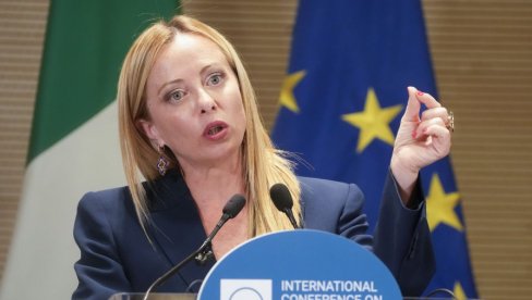 РИМ ТРАЖИ КОМАНДУ У НАТО: Италијанска Влада најављује, за почетак, издвајање од 10 милијарди евра за одбрану земље, а касније још толико