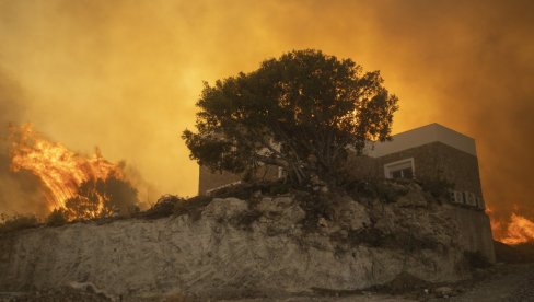 ВАТРЕНА СТИХИЈА ГУТА ГРЧКУ: Страдао мушкарац, букнуло 45 нових пожара