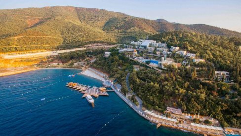 МОЖЕМО ГА НАЗВАТИ ПРАВИМ ДРАГУЉЕМ ЕГЕЈА: Елегантан, луксузан, истовремено историјски Бодрум неће вас оставити равнодушним МОЖЕМО ГА НАЗВАТИ ПРАВИМ ДРАГУЉЕМ ЕГЕЈА: Елегантан, луксузан, истовремено историјски Бодрум неће вас оставити равнодушним