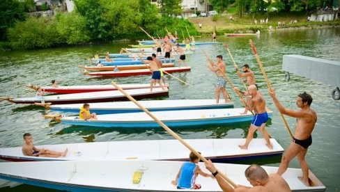 OD DEVOJAKA JELENA PRVA NA DAJAKU: U Banjaluci završena jubilarna 70. manifestacija Leto na Vrbasu i trka čamaca