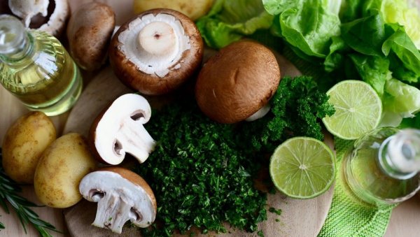 МОГУ ПОТПУНО ДА ИМ УНИШТЕ УКУС: Пет грешака у припреми печурака које многи праве