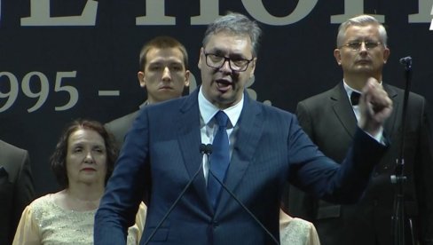 VUČIĆ O ZLOČINU NA PETROVAČKOJ CESTI: Decu su pobili, nije bilo greške namerno su ih gađali (FOTO/VIDEO) VUČIĆ O ZLOČINU NA PETROVAČKOJ CESTI: Decu su pobili, nije bilo greške namerno su ih gađali (FOTO/VIDEO)