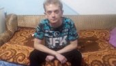 БИРАЈУ ИЗМЕЂУ ЛЕЧЕЊА И КРОВА НАД ГЛАВОМ: Помозимо Милошу (26) који једва стаје на ноге, породица тешко спаја крај са крајем