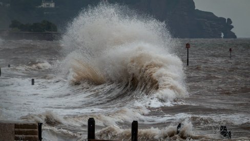 UPALJEN METEOALARM ZA CELU HRVATSKU: Snažno nevreme preti komšiluku, evo kada se očekuju pljuskovi i grmljavina