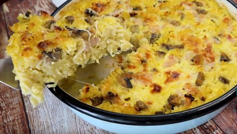 БРЗА ВЕЧЕРА СМУТИ, ПРОСПИ И БЕЖИ ИЗ КУХИЊЕ: Макароне са јогуртом и шампињонима/Пица макароне БРЗА ВЕЧЕРА СМУТИ, ПРОСПИ И БЕЖИ ИЗ КУХИЊЕ: Макароне са јогуртом и шампињонима/Пица макароне