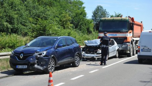 УДЕСА МАЊЕ НЕГО ЛАНЕ: Током јула на подручју ПУ Краљево 47 саобраћајних незгода УДЕСА МАЊЕ НЕГО ЛАНЕ: Током јула на подручју ПУ Краљево 47 саобраћајних незгода