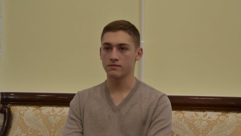 DOBITNICI NAJVIŠIH PRIZNANJA KIKINDE: Nagrađeni profesori, učenici, glumci ( Foto) DOBITNICI NAJVIŠIH PRIZNANJA KIKINDE: Nagrađeni profesori, učenici, glumci ( Foto)