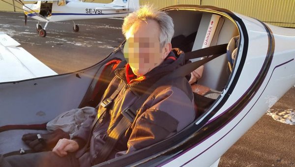 ПИЛОТ ЈЕ БИО МОЈ ОТАЦ Син погинулог у паду авиона у Батајници потврдио трагичну вест: Ево ко је био настрадали  (ФОТО)